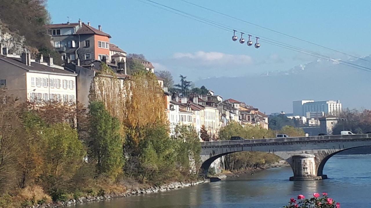 Rent4Night Grenoble Europole Appartement Buitenkant foto