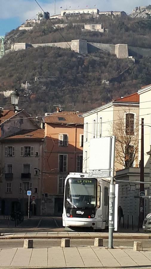 Rent4Night Grenoble Europole Appartement Buitenkant foto