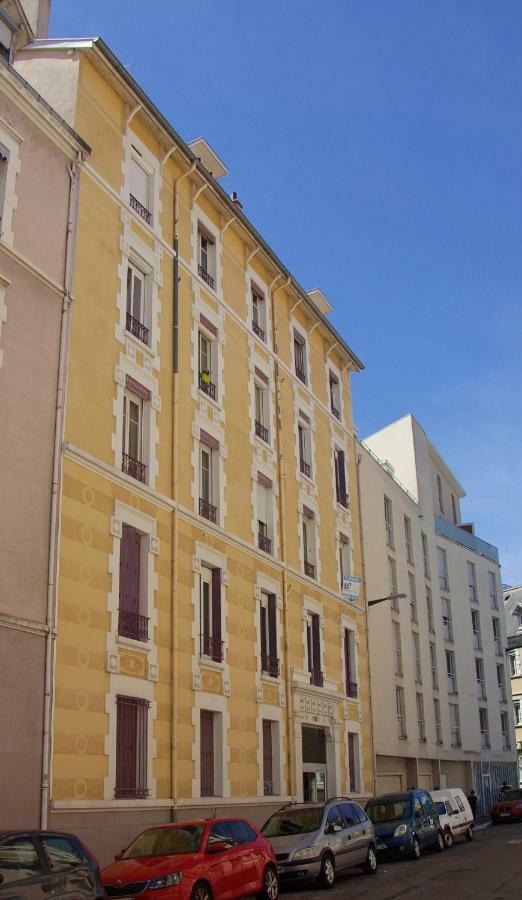 Rent4Night Grenoble Europole Appartement Buitenkant foto